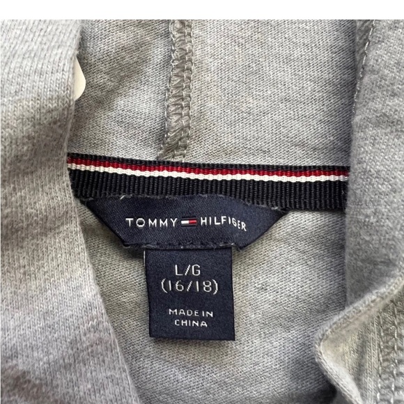 Junior boys hooded‎ long sleeve shirt, Tommy Hilfiger, Large (16/18) - Picture 3 of 4